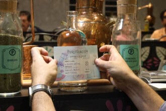 ¿Y si tu próxima ginebra la hicieras tú? Así es la experiencia en Purificación