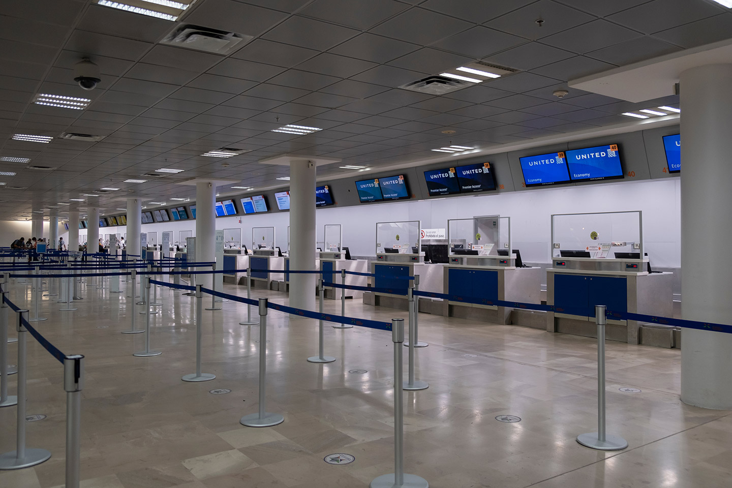 Algunos vuelos todavía se encuentran cancelados.
