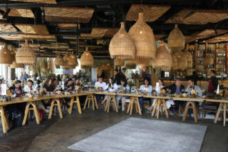 Los Food and Travel Reader Awards 2025 arrancan con su icónica comida de panelistas