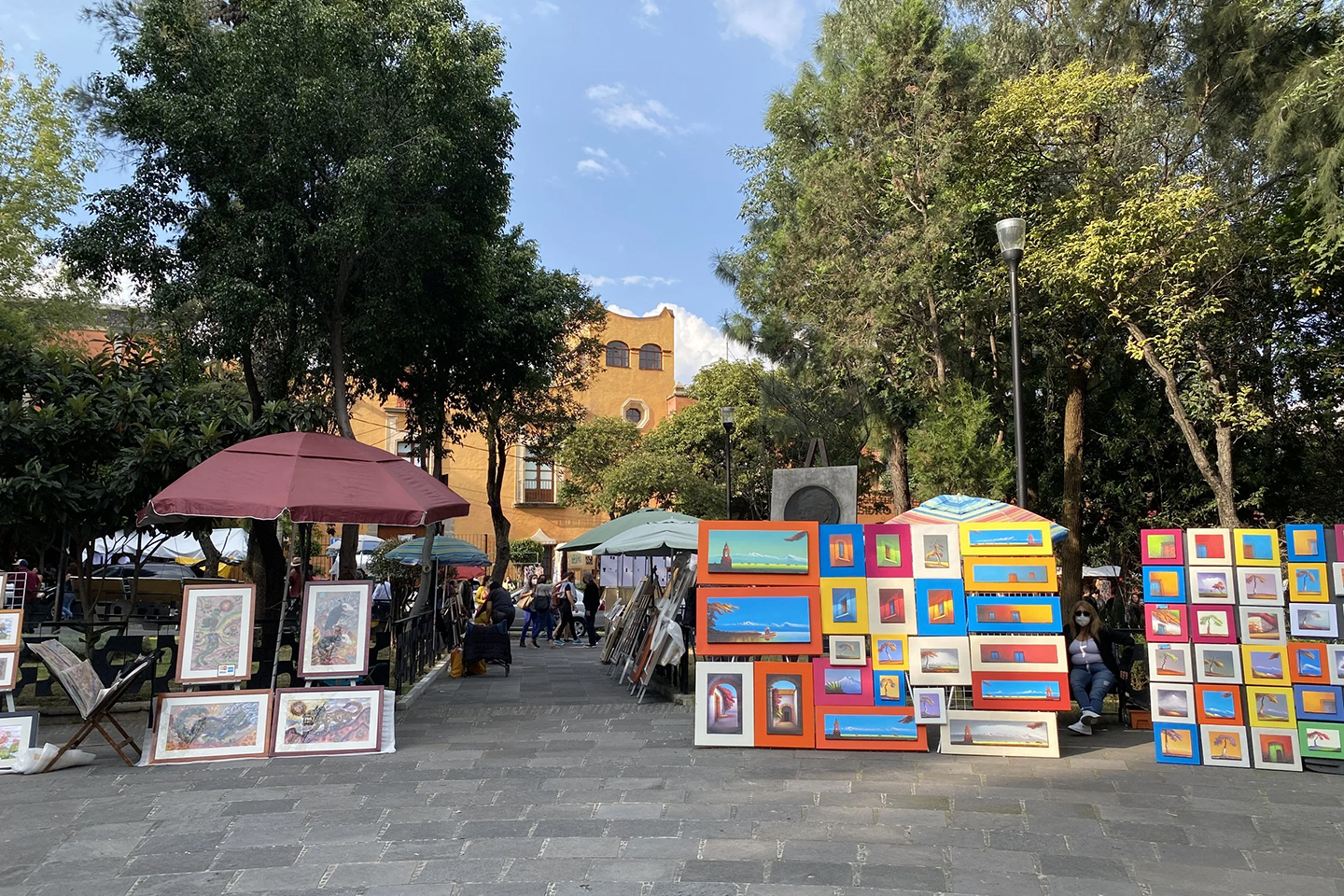 Bazar del Sábado.
