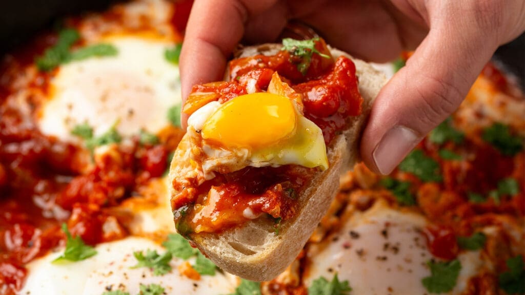 Descubre qué es el shakshuka y cómo prepararlo en casa