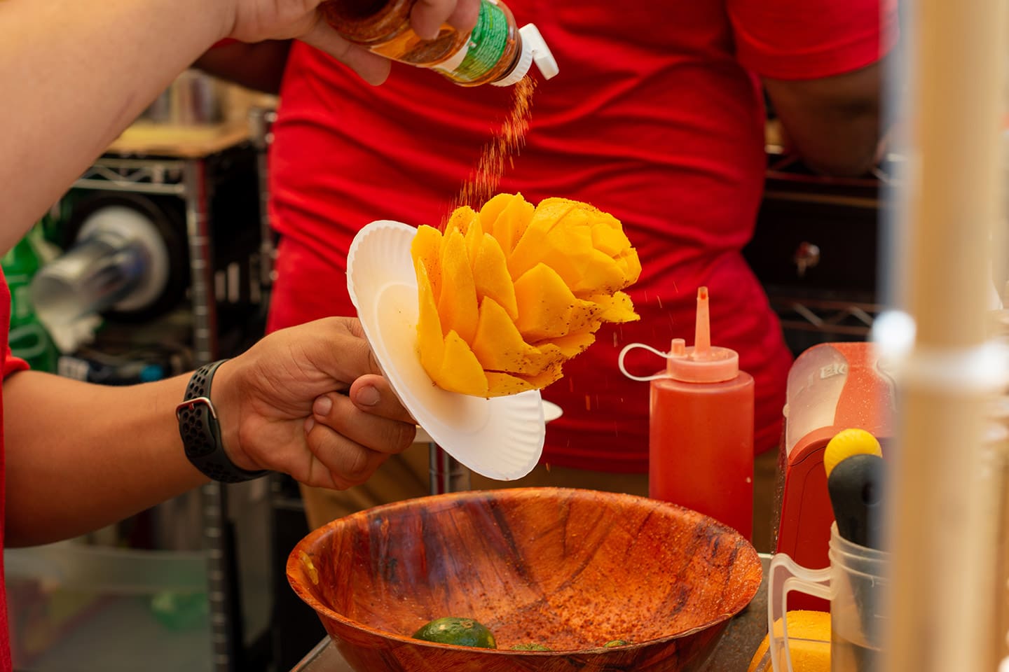 Incluyen una combinación de frutas, verduras y hierbas.