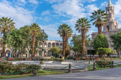 Qué hacer en Arequipa: una guía para viajar entre volcanes, sabor y cultura andina
