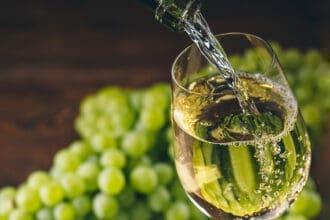 Uva chardonnay: por qué es considerada la reina de las uvas blancas
