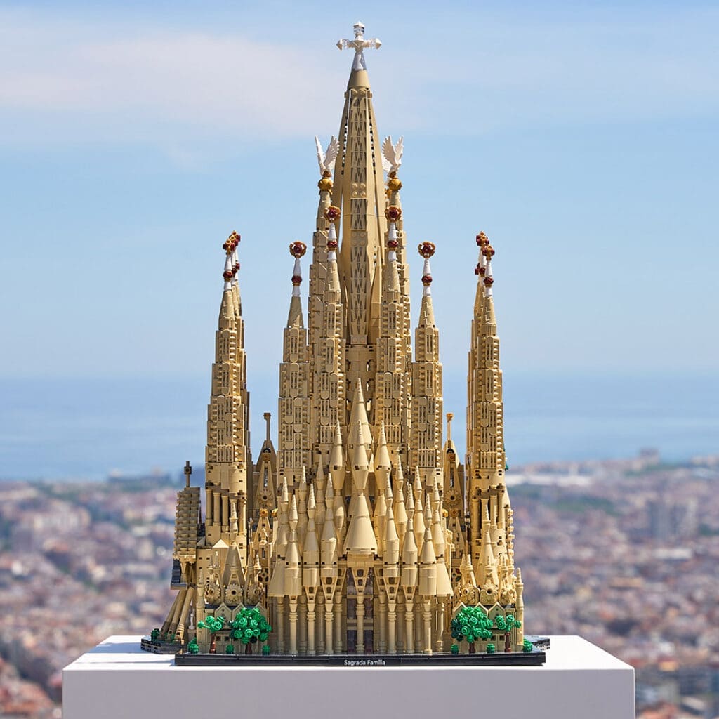 LEGO lleva la Sagrada Familia a otra escala.
