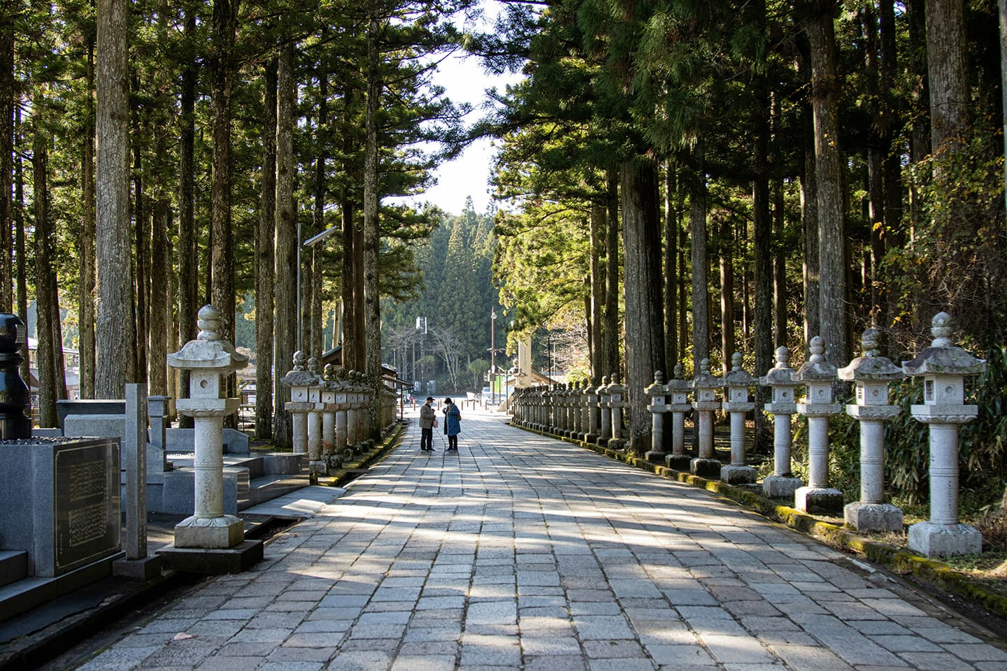 Japón_Koyasan_Cementerio_Okunoin_2