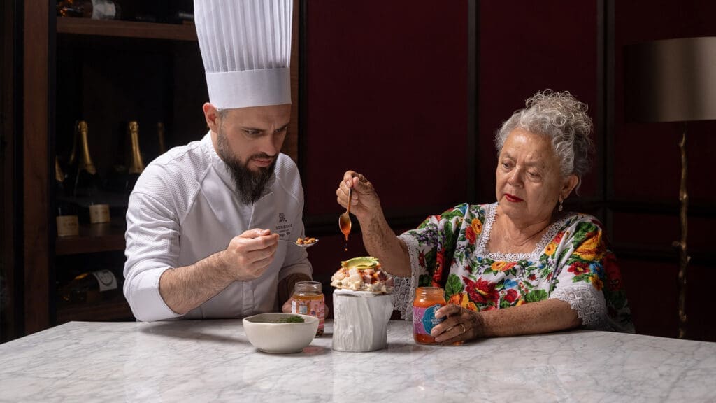 La Guerrerense llega a CDMX: mariscos para ver el mundial en The St. Regis Mexico City