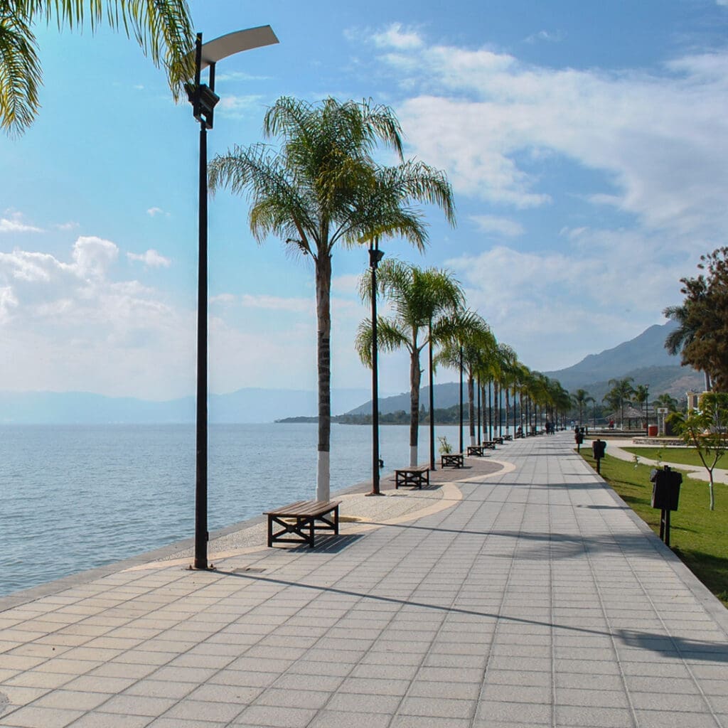 Malecón de Chapala.