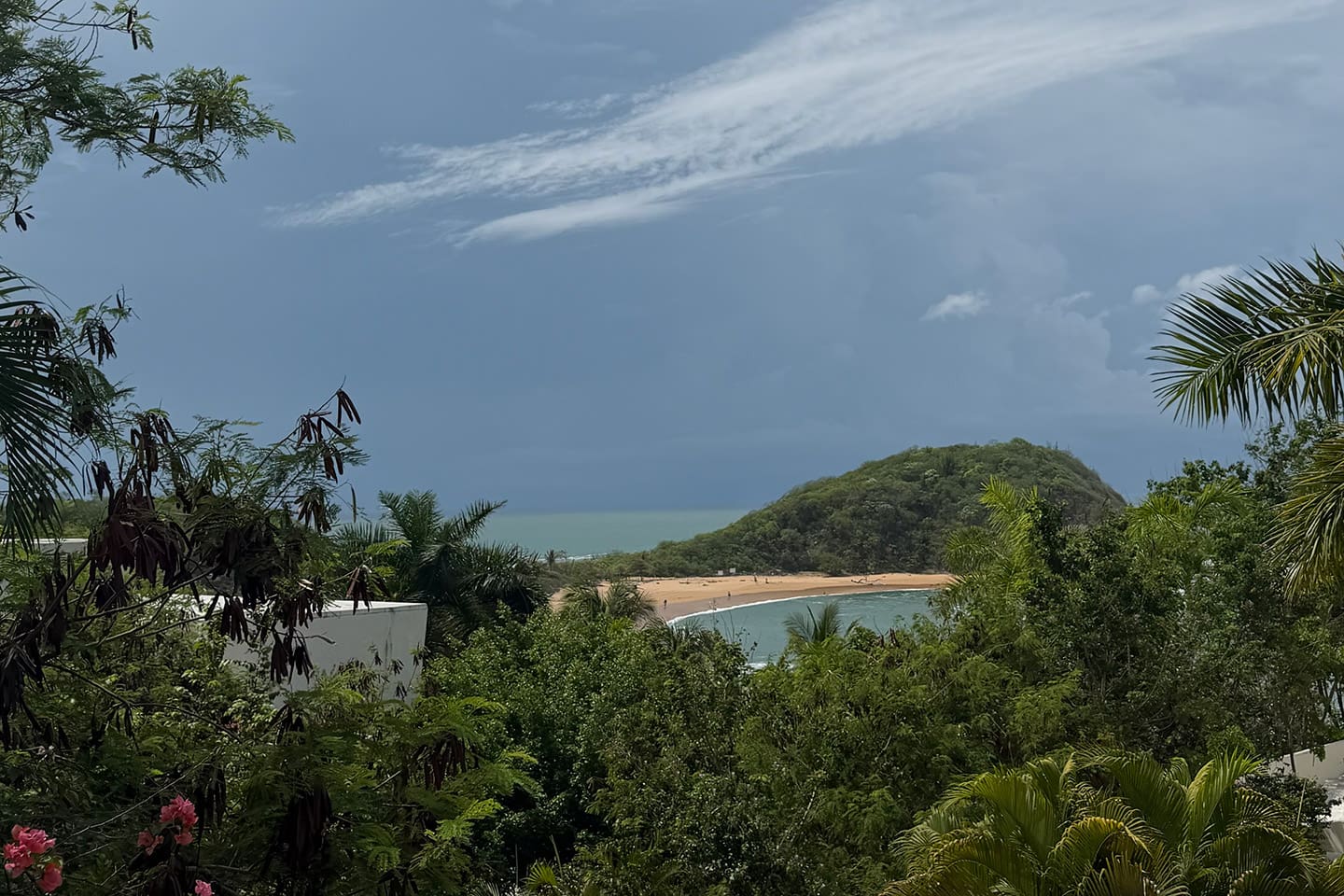 Secrets_Huatulco_Cava_Secreta_playa