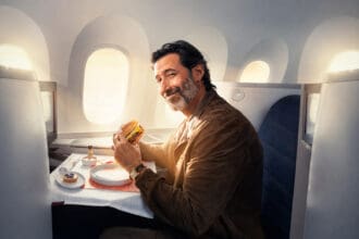 Hamburguesas en el aire: Aeroméxico y Bobo Burgers llevan el antojo a los vuelos