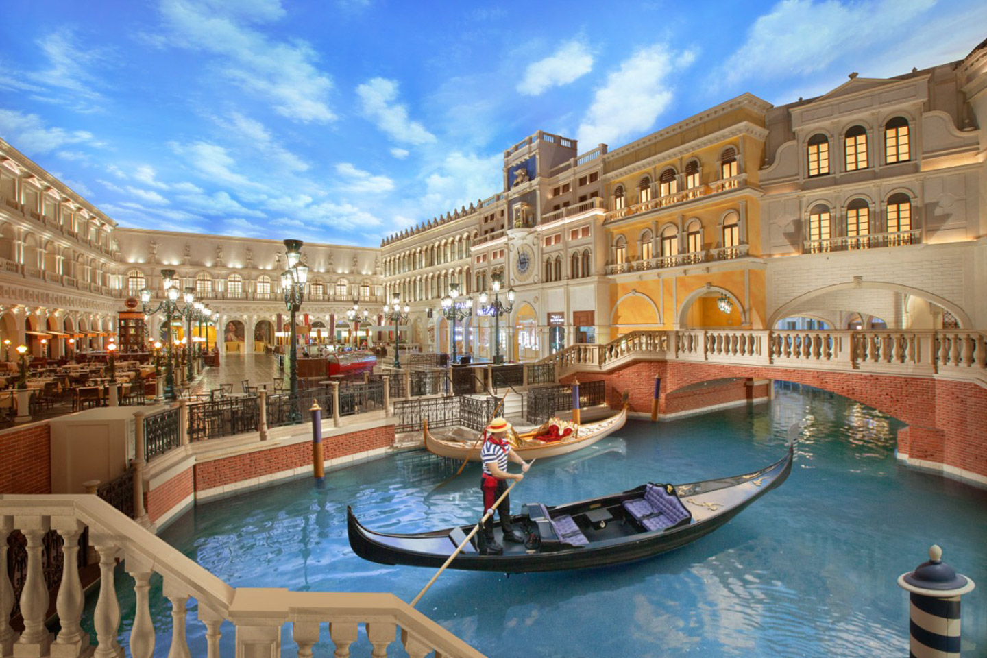 Grand_Canal_Shoppes_St_Marks_Square