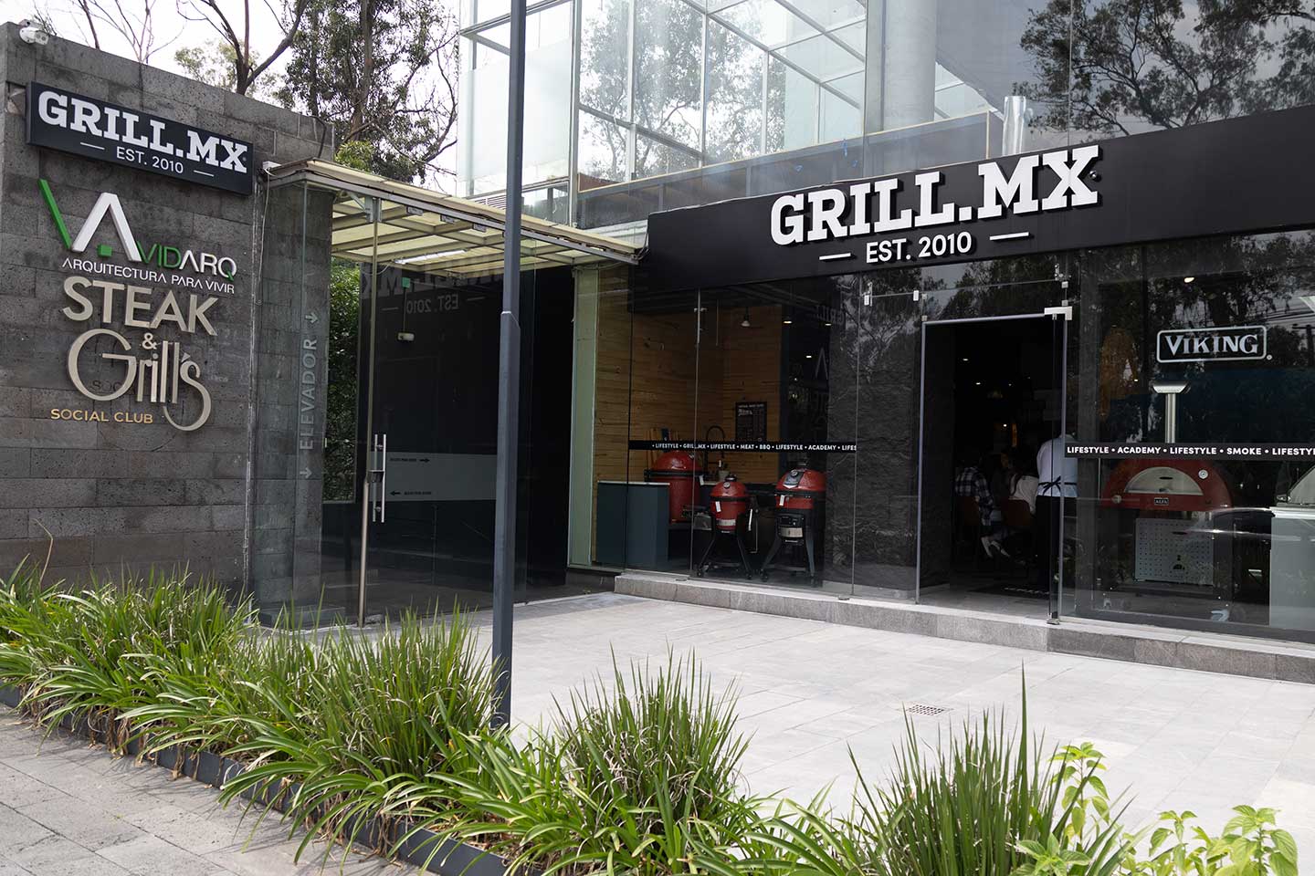A-la-Parrilla-Hugo-Sandoval-Grill-MX