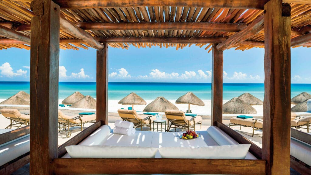 ¿Caribe o Pacífico? 8 hoteles frente al mar para una escapada inolvidable