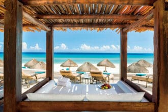 ¿Caribe o Pacífico? 8 hoteles frente al mar para una escapada inolvidable