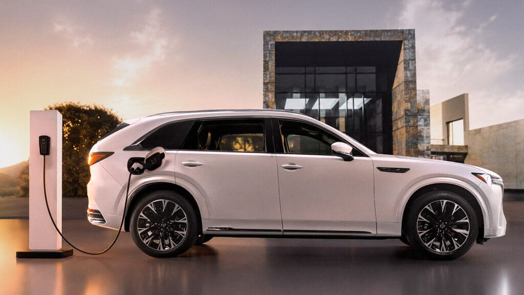 Mazda_cx90_2 Llega un nuevo color Gris Polimetal.