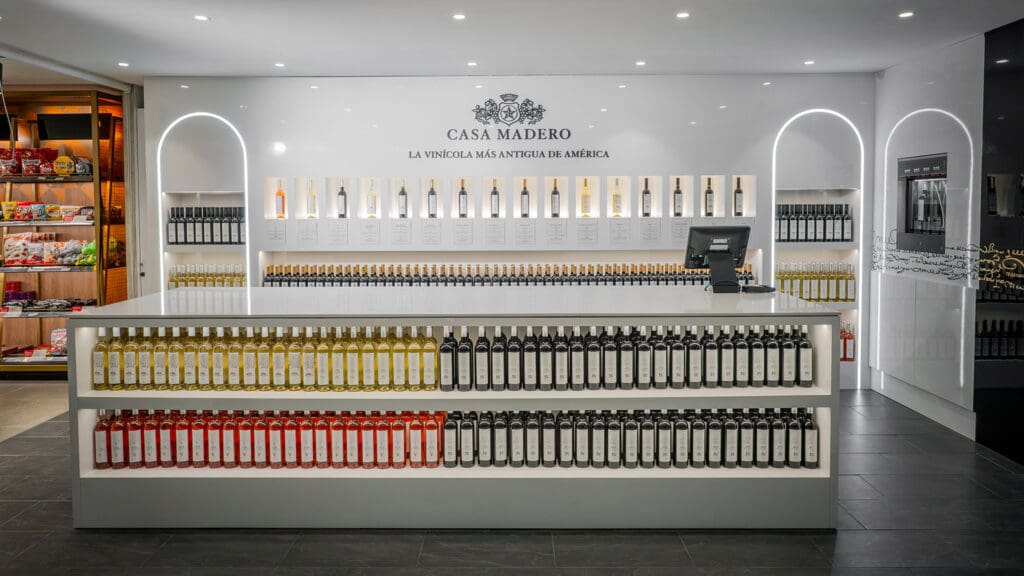 Casa Madero abre una nueva tienda en el Aeropuerto de Monterrey