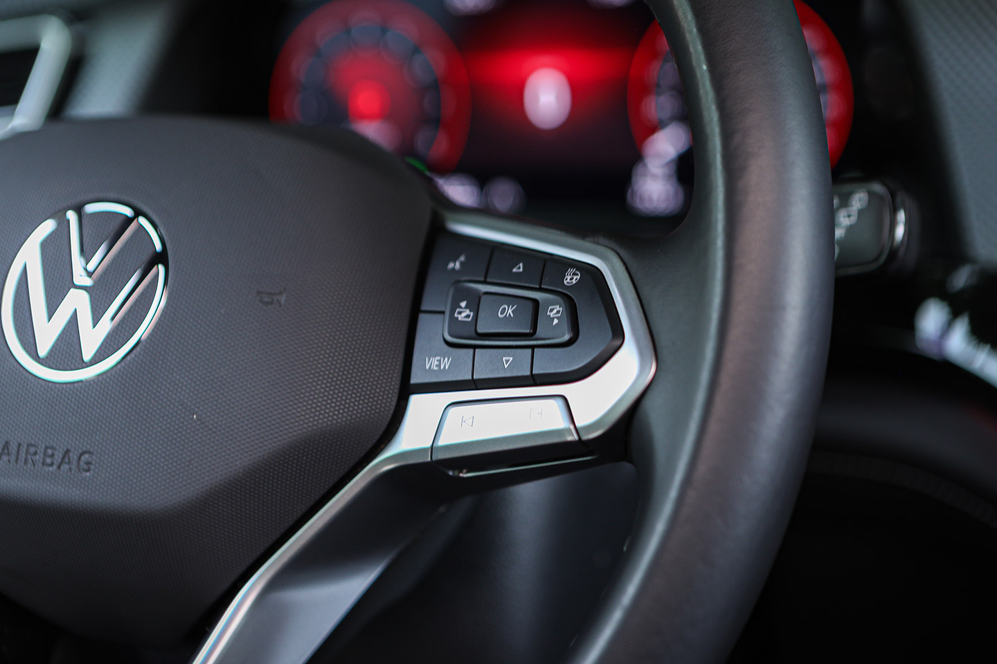 VW_CrossSport_interior_44