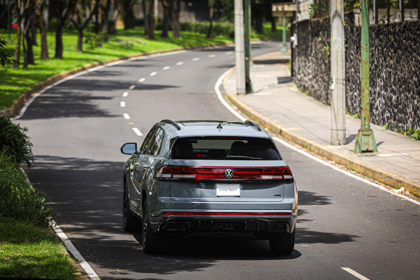 VW_Cross_Sport_0220