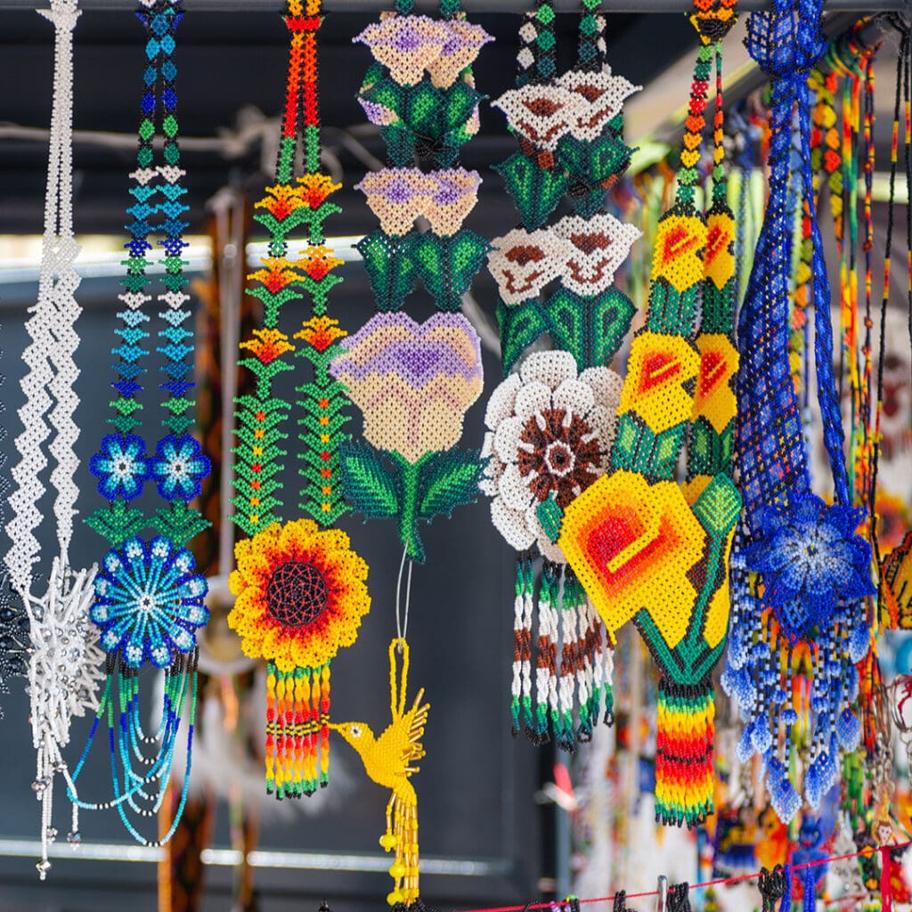 Expo Las Manos del Mundo.