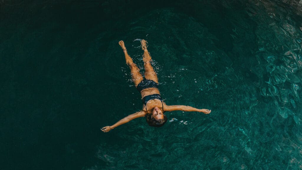 Por qué nos cansamos más en vacaciones: consejos para evitarlo